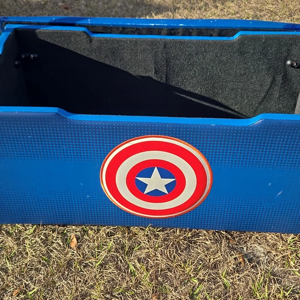 Marvel Blue Avengers Storage Bench - Picture 5 of 9